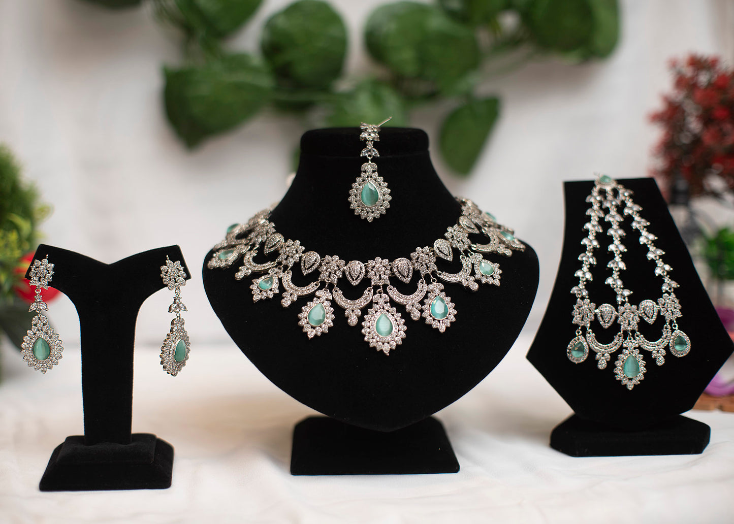 Regal Bloom Bridal Jewellery Set