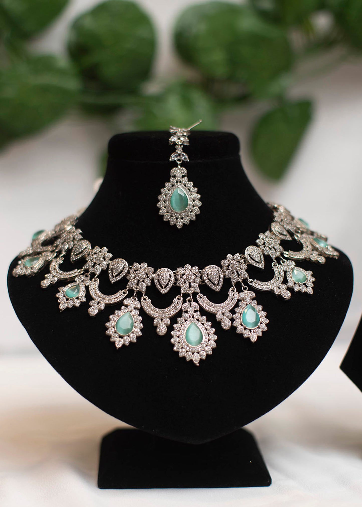 Regal Bloom Bridal Jewellery Set