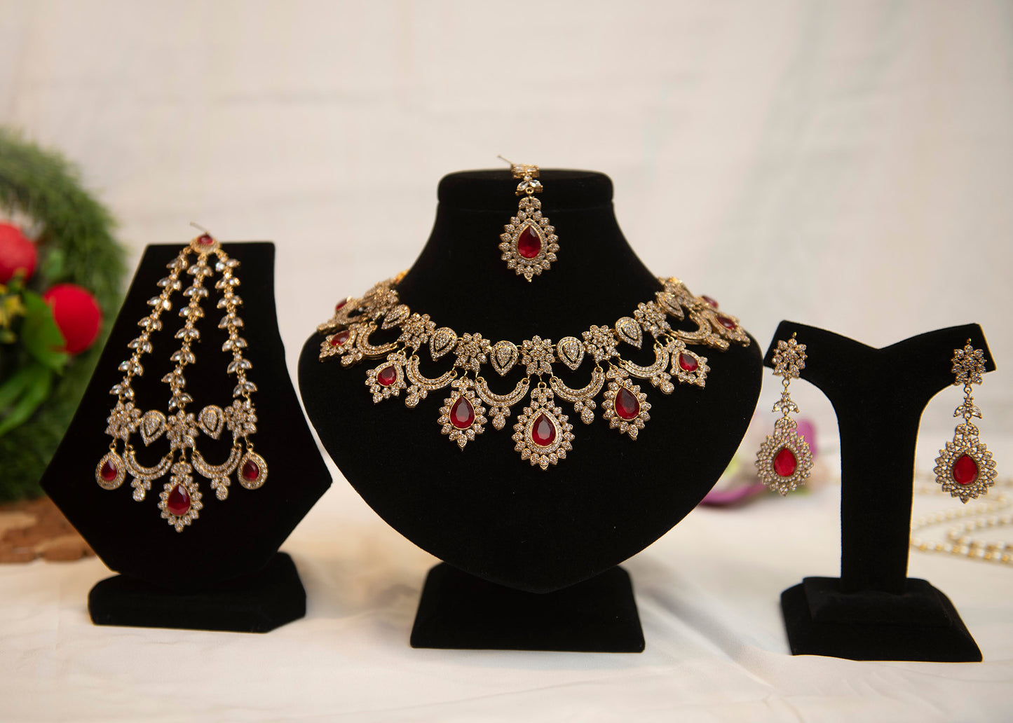Royal Radiance Bridal Jewellery Set