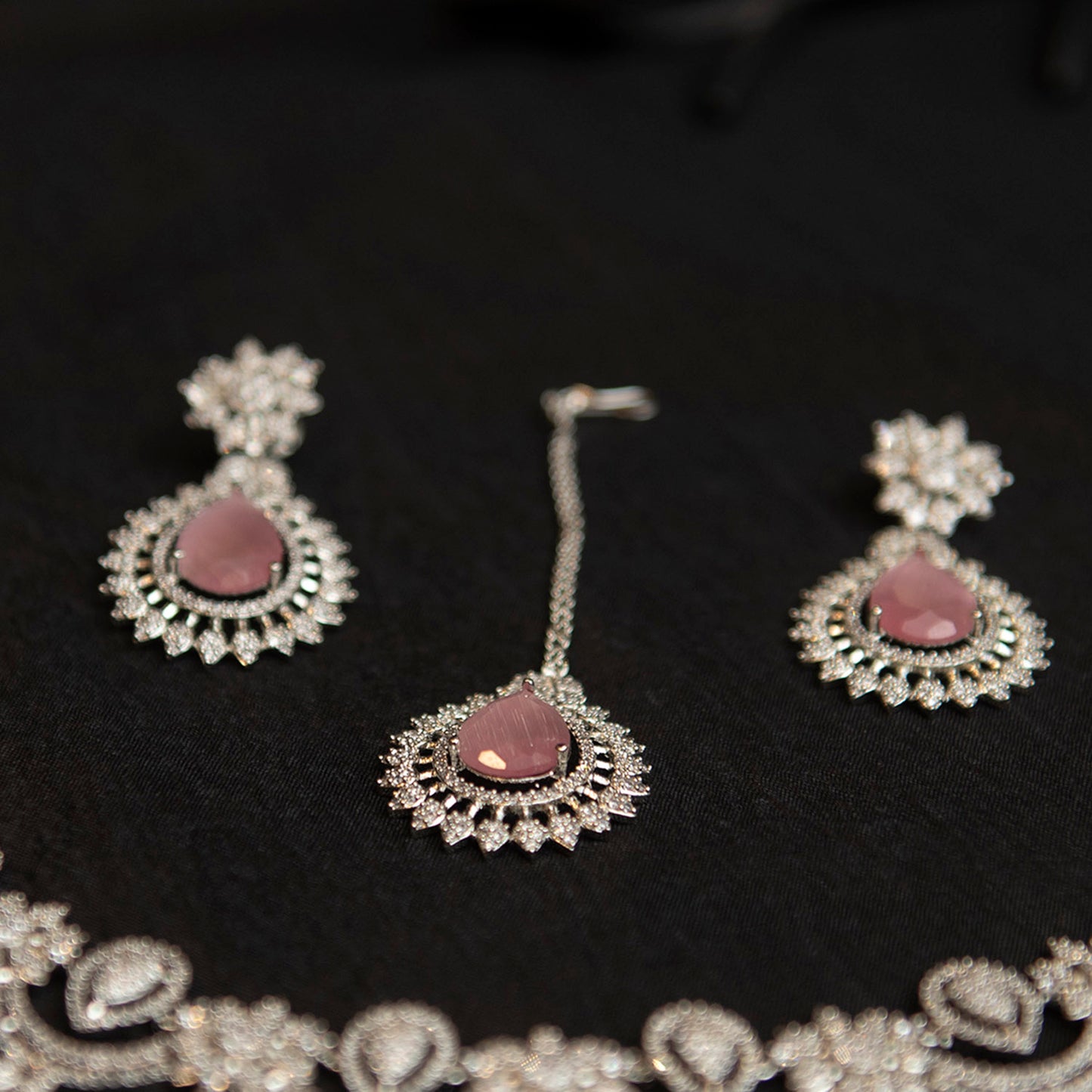 Noore Elan – Premium AD Maharani Necklace Set