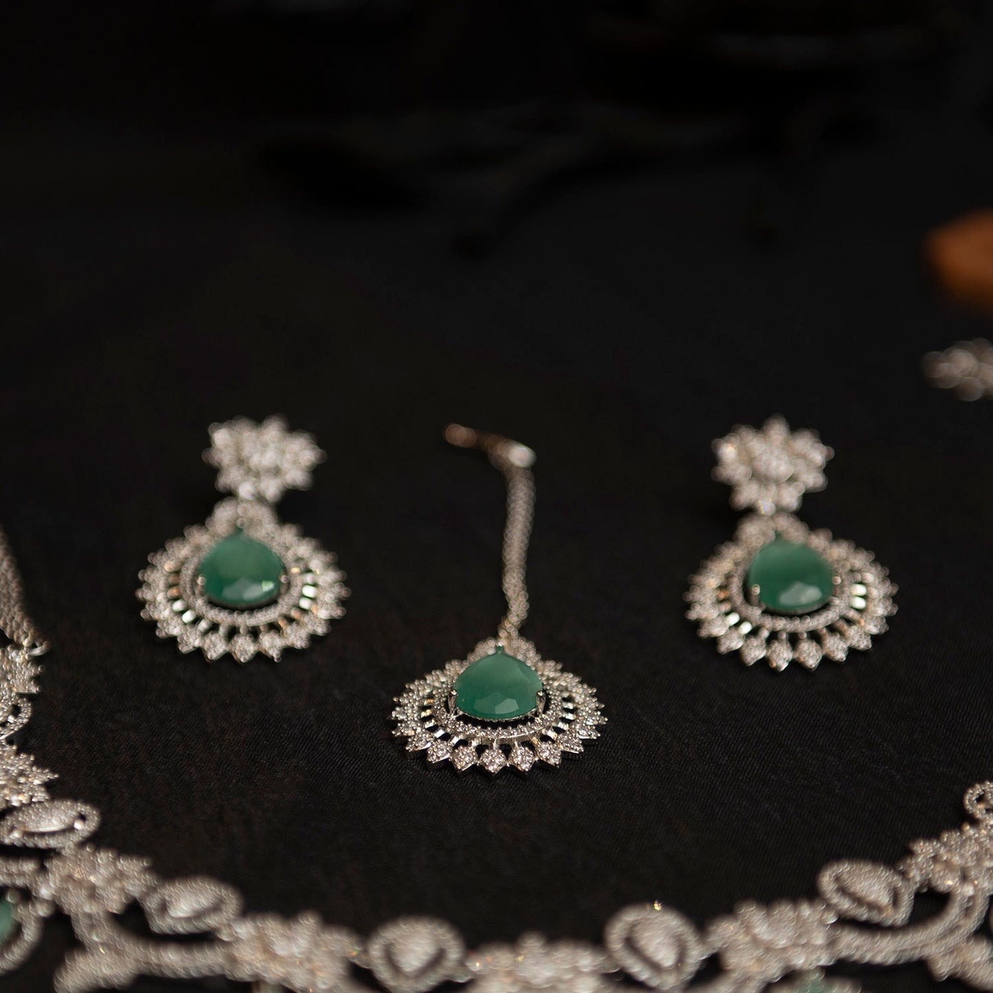 Noore Elan – Premium AD Maharani Necklace Set