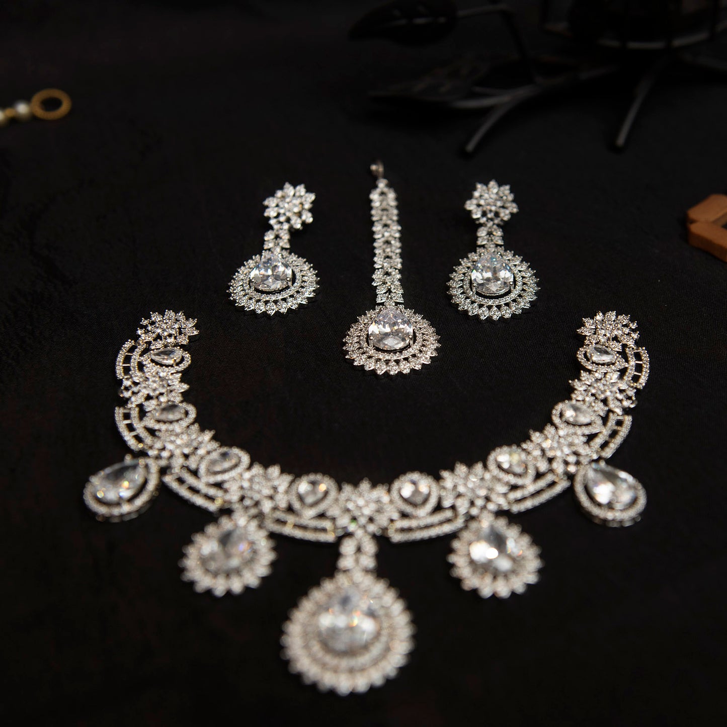Zarqa Radiance – Luxe Maharani CZ Set