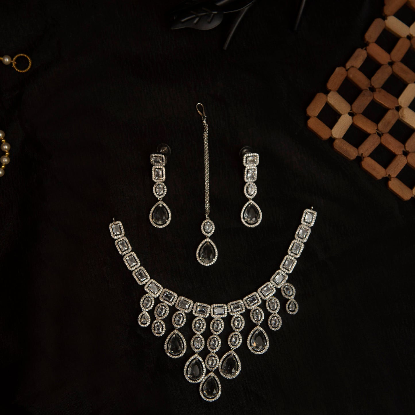 Aveline Prism Luxe Set – Modern Royalty Edition