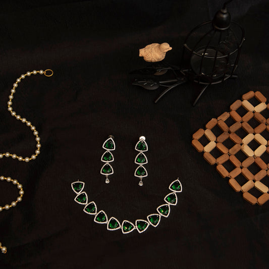 Trinity Radiance Choker Set – Dual Luxe Edition