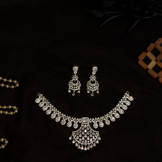Elara Chande Set – Regal Radiance Edition